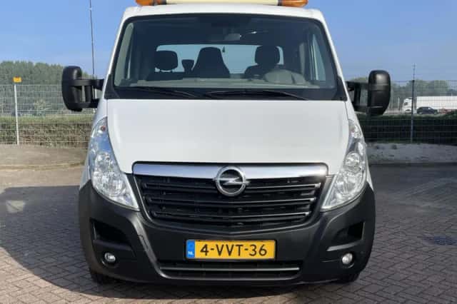 Opel Movano (2012) thumbnail 3