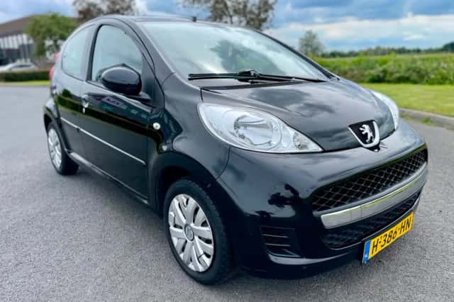 Peugeot 107 (2010) thumbnail 2