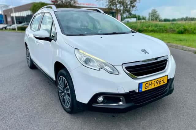 Peugeot 2008 (2015) thumbnail 1