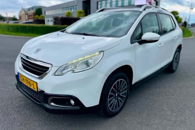Peugeot 2008 (2015) thumbnail 5