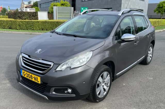 Peugeot 2008 (2016) thumbnail 4
