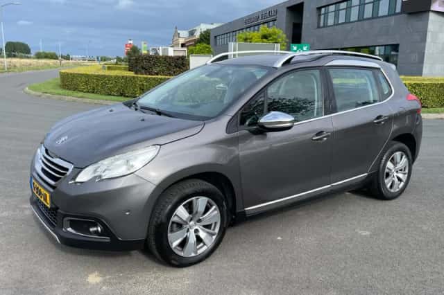 Peugeot 2008 (2016) thumbnail 5