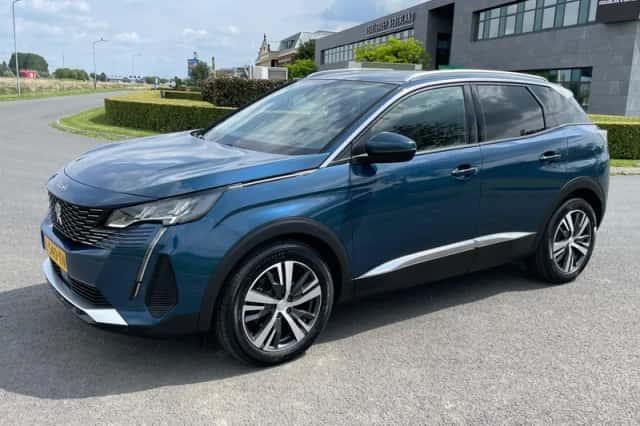 Peugeot 3008 (2021) thumbnail 5