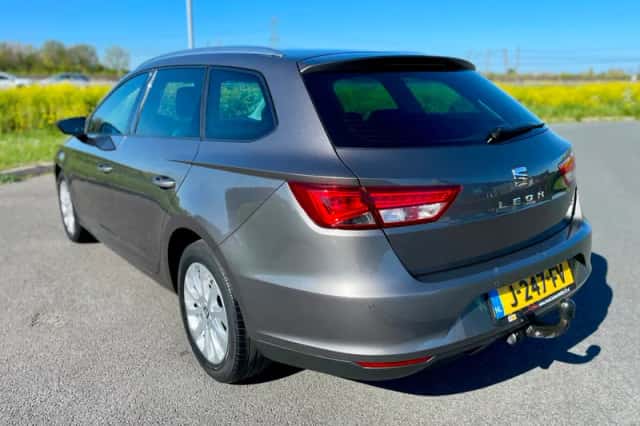 SEAT Leon (2017) thumbnail 6