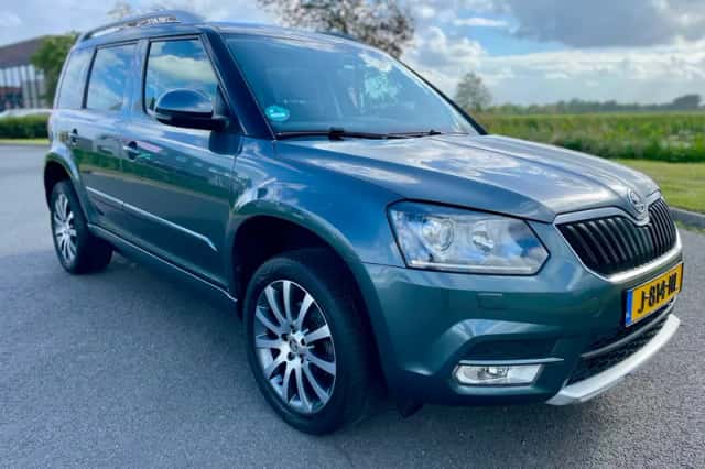 Škoda Yeti (2015) thumbnail 2