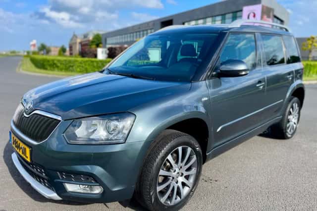 Škoda Yeti (2015) thumbnail 5