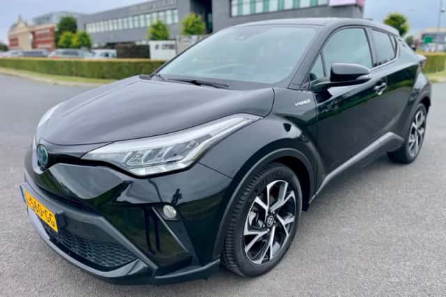 Toyota C-HR (2021) thumbnail 6