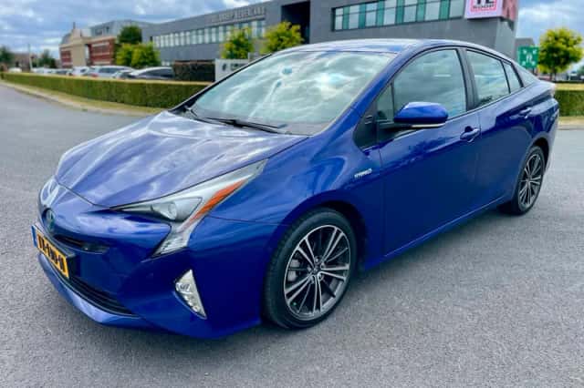 Toyota Prius (2018) thumbnail 6