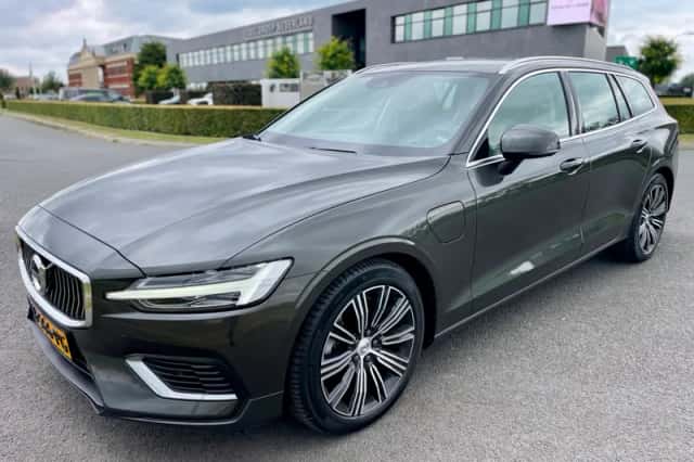 Volvo V60 (2021) thumbnail 6