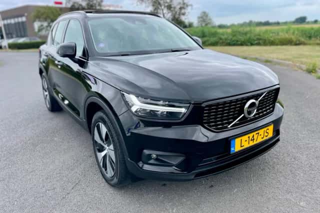 Volvo XC40 (2021) thumbnail 1