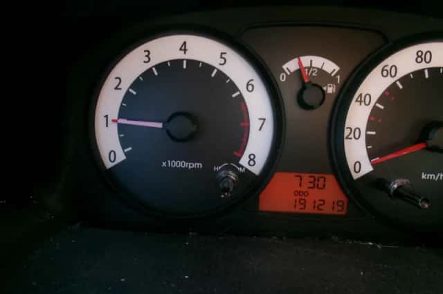 Kia Picanto (2011) thumbnail 6
