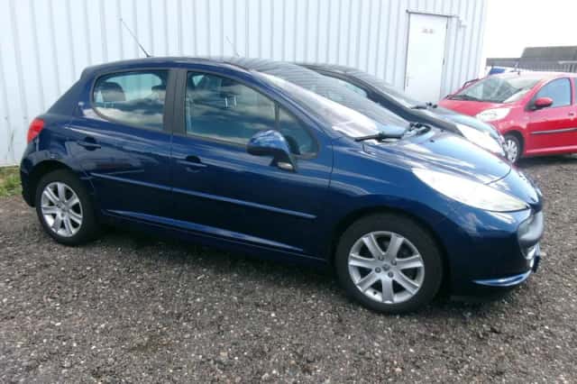 Peugeot 207 (2008) thumbnail 2