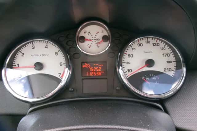 Peugeot 207 (2008) thumbnail 5