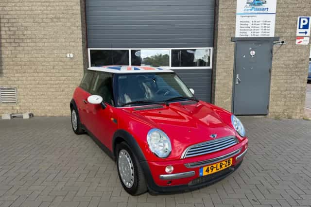 MINI One (2003) thumbnail 1