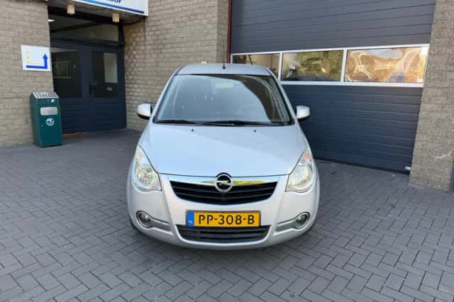 Opel Agila (2009) thumbnail 2