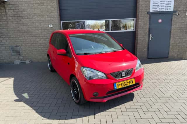 SEAT Mii (2014) thumbnail 1
