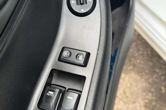 Kia Picanto (2012) thumbnail 2