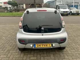 Peugeot 107 (2011) thumbnail 3