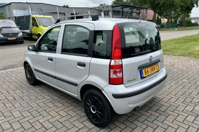 Fiat Panda (2009) thumbnail 2