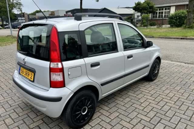 Fiat Panda (2009) thumbnail 4