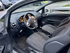 Opel Corsa (2008) thumbnail 9