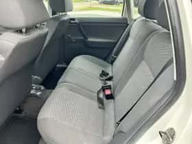 Volkswagen Polo (2003) thumbnail 8