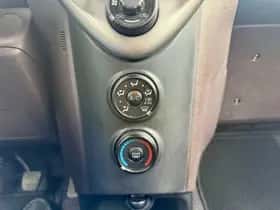Toyota IQ (2009) thumbnail 11