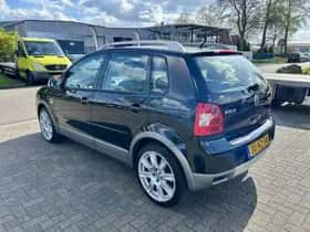Volkswagen Polo (2004) thumbnail 2