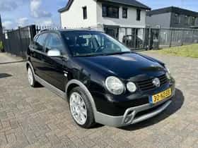 Volkswagen Polo (2004) thumbnail 5