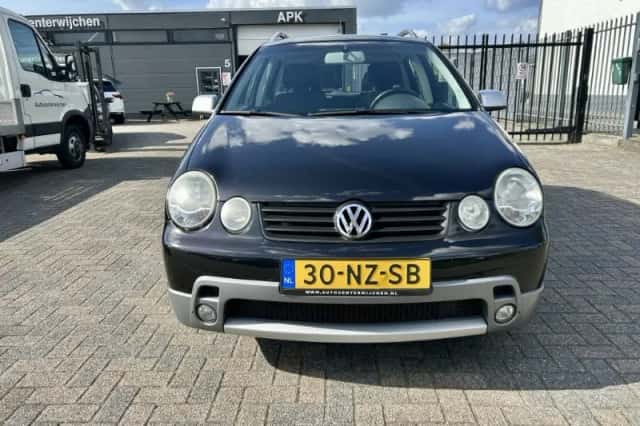 Volkswagen Polo (2004) thumbnail 6