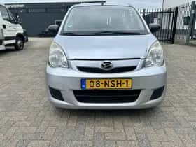 Daihatsu Cuore (2010) thumbnail 6