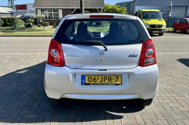 Suzuki Alto (2009) thumbnail 3