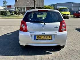 Suzuki Alto (2009) thumbnail 3