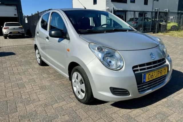 Suzuki Alto (2009) thumbnail 5