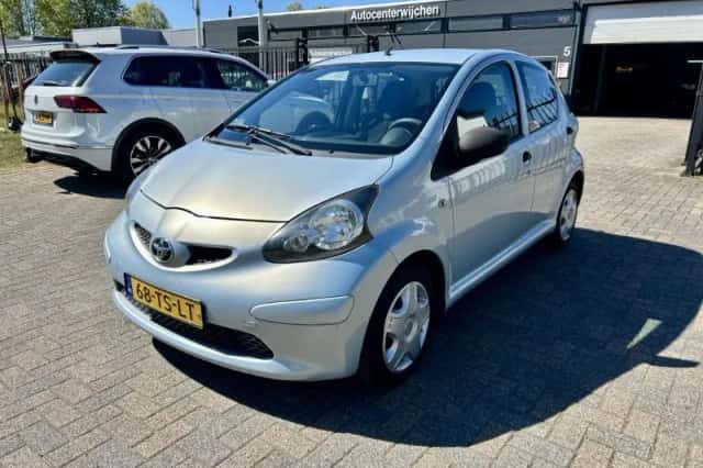 Toyota Aygo (2007) thumbnail 1