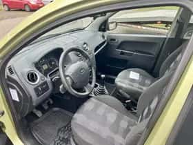 Ford Fusion (2007) thumbnail 8