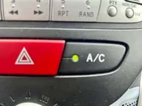 Toyota Aygo (2012) thumbnail 14