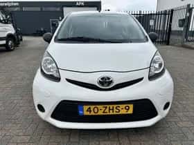 Toyota Aygo (2012) thumbnail 6