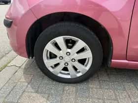 Suzuki Alto (2009) thumbnail 10