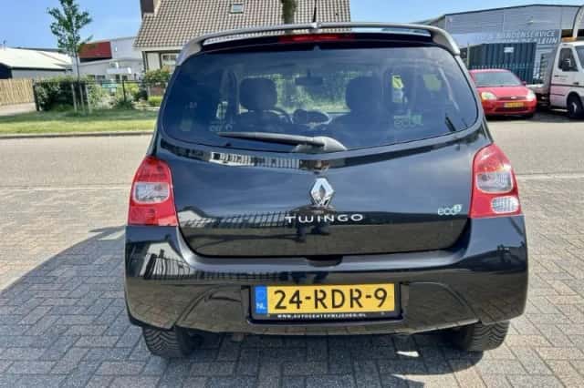 Renault Twingo (2011) thumbnail 3