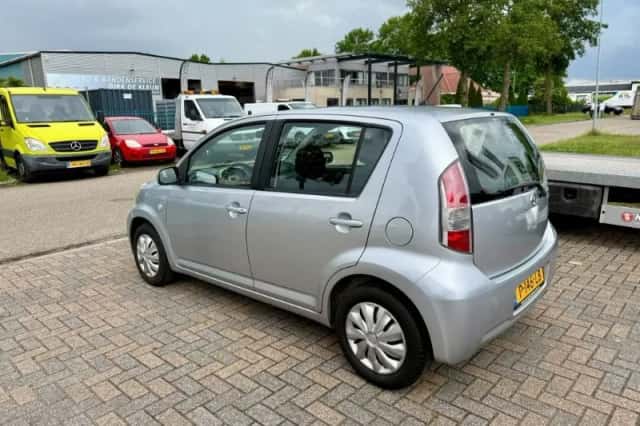 Daihatsu Sirion (2007) thumbnail 2
