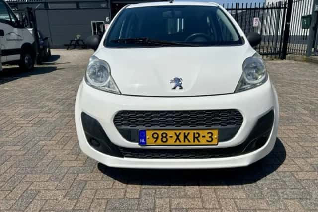 Peugeot 107 (2012) thumbnail 6