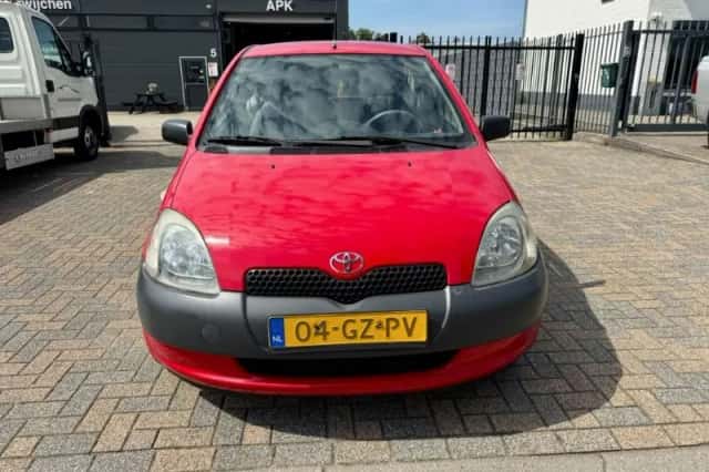 Toyota Yaris (2001) thumbnail 6