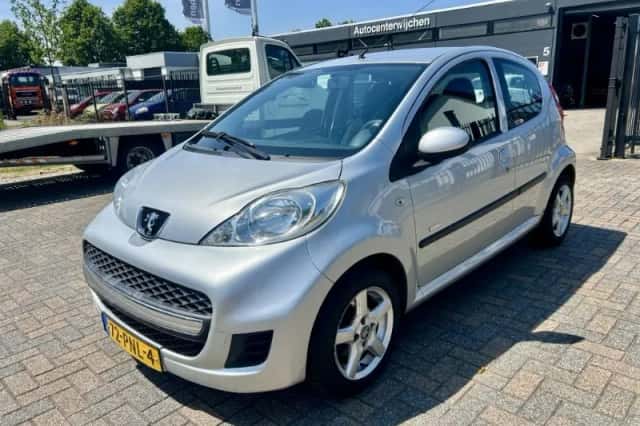 Peugeot 107 (2011) thumbnail 1
