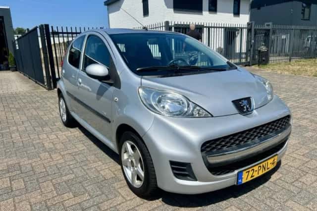Peugeot 107 (2011) thumbnail 5