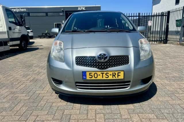 Toyota Yaris (2007) thumbnail 6
