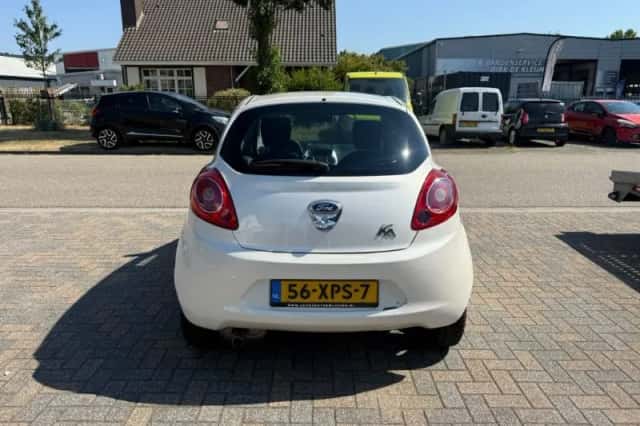 Ford Ka (2012) thumbnail 3