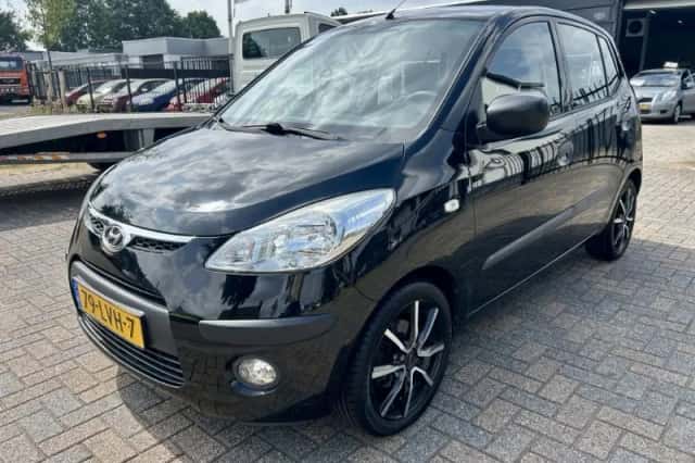 Hyundai i10 (2010) thumbnail 1