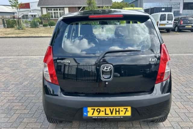 Hyundai i10 (2010) thumbnail 3