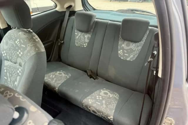 Ford Ka (2010) thumbnail 3